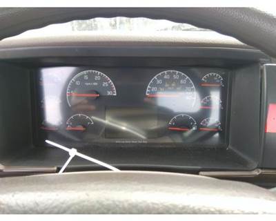 Volvo VNL Instrument Panel Cluster