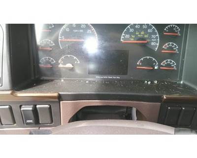 Volvo VNL Instrument Panel Cluster