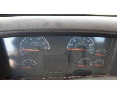 Volvo VNL Instrument Panel Cluster