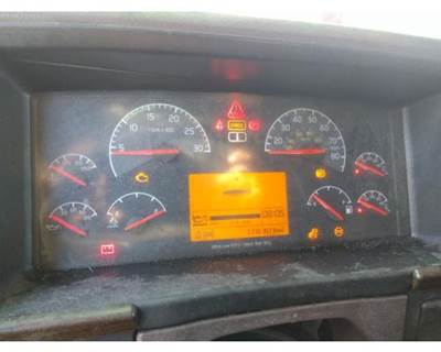 Volvo VNL Instrument Panel Cluster