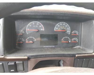 Volvo VNL Instrument Panel Cluster