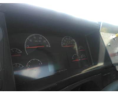 Volvo VNL Instrument Panel Cluster