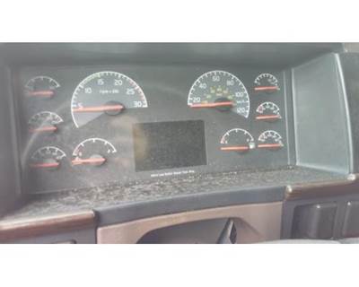 Volvo VNL Instrument Panel Cluster