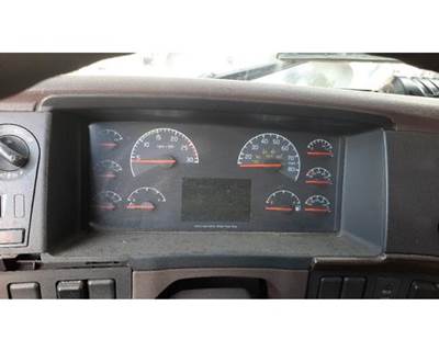 Volvo VNL Instrument Panel Cluster