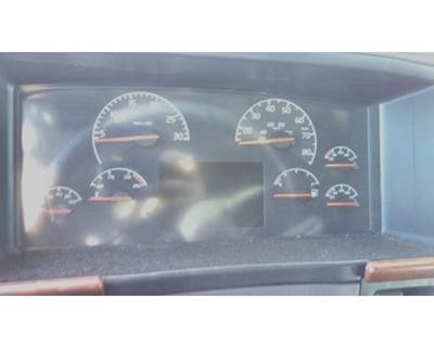Volvo VNL Instrument Panel Cluster