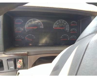 Volvo VNL Instrument Panel Cluster