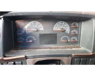 Volvo VNL Instrument Panel Cluster
