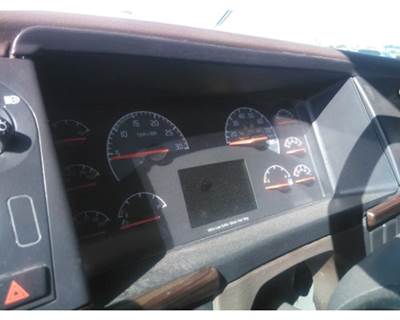 Volvo VNL Instrument Panel Cluster