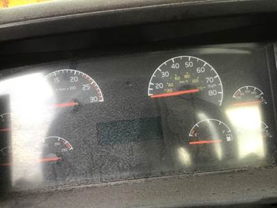 Volvo VNM Instrument Panel Cluster