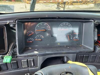 Volvo VNM Instrument Panel Cluster