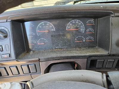 Volvo VNM Instrument Panel Cluster