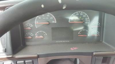 Volvo VNM Instrument Panel Cluster