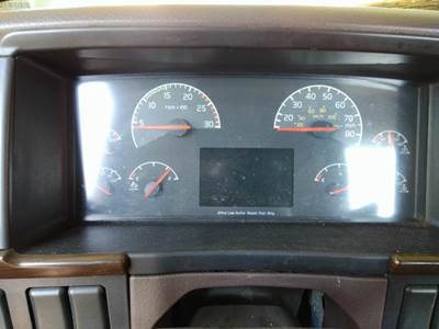 Volvo VNM Instrument Panel Cluster