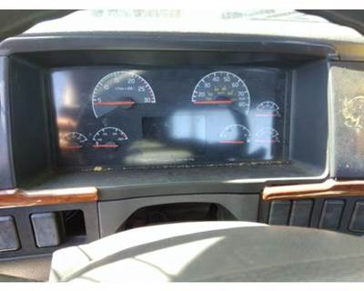 Volvo VNM Instrument Panel Cluster