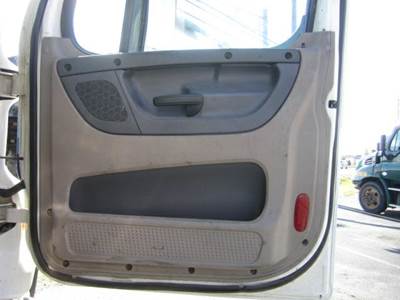 Freightliner Cascadia 113 Right Interior Door Panel