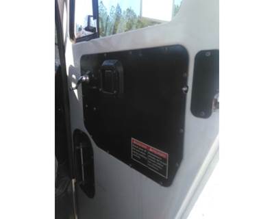 Mack LEU613 Right Interior Door Panel
