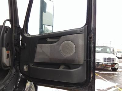 Volvo VNL Right Interior Door Panel