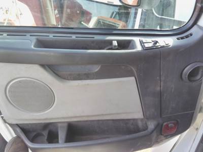 Volvo VNL Left Interior Door Panel