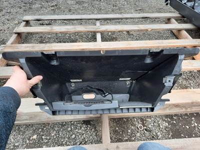 Freightliner Cascadia 126 Interior Part