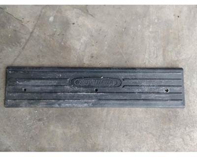 Used 2019 Freightliner Cascadia 126 Door Sill Cover, Part # 18-69143-000