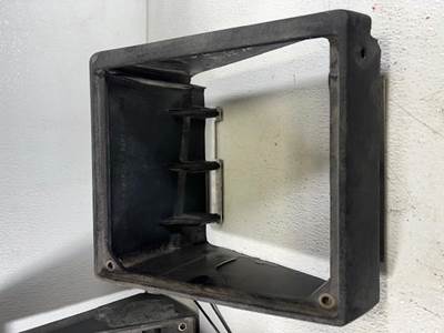 Kenworth T600B Right Interior Part