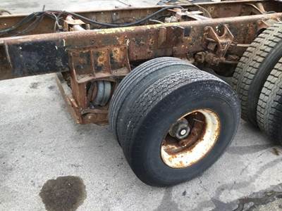 Watson & Chalin NON-STEER King Pin Set