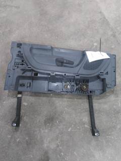 Freightliner Cascadia 125 Left Latch / Lock