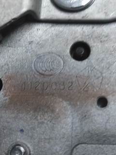 Freightliner Cascadia 126 Left Latch / Lock