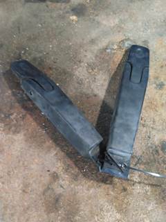 International 4300 Latch / Lock