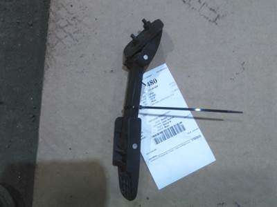 Mack Pinnacle CXU612 Right Latch / Lock for a Mack CXU612