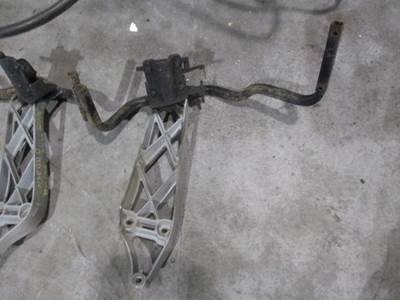 Volvo VNL Left Latch / Lock