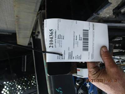 International 4300 Liftgate