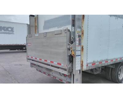 Used 2019 Maxon DMD Series Aluminum Liftgate 5' Platform Vertical Mount, Serial # 1904492495