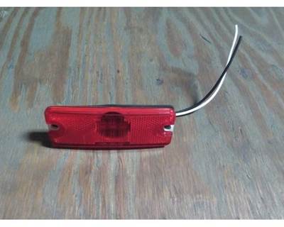 Universal 18 Series Marker Clearance LED Sealed 3 Diode Pattern Light