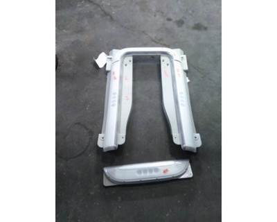 Used 2019 Freightliner Cascadia 126 4-PC Square Sleeper Light Assembly