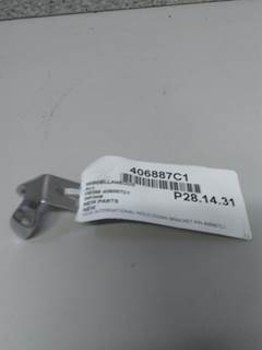 NEW INTERNATIONAL HOLD DOWN BRACKET P/N 406887C1 