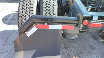 Freightliner Cascadia 116 Left Mud Flap Hanger