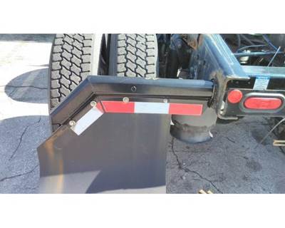 Freightliner Cascadia 116 Left Mud Flap Hanger