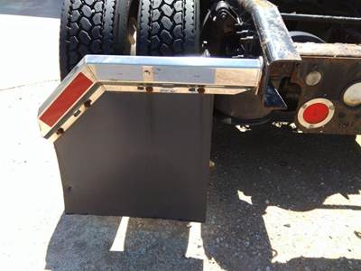 Freightliner Cascadia 125 Left Mud Flap Hanger