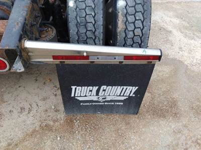 Freightliner Cascadia 125 Right Mud Flap Hanger