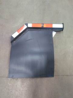 Freightliner Cascadia 125 Right Mud Flap Hanger