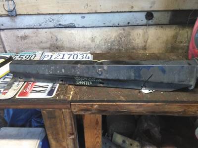 Freightliner Cascadia 126 Right Mud Flap Hanger
