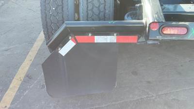 Freightliner Cascadia 126 Left Mud Flap Hanger