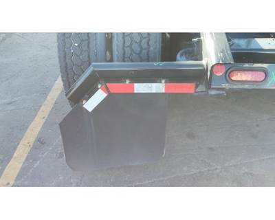 Freightliner Cascadia 126 Left Mud Flap Hanger