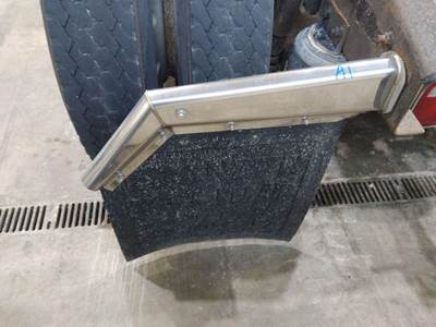 Freightliner FLD112 Left Mud Flap Hanger