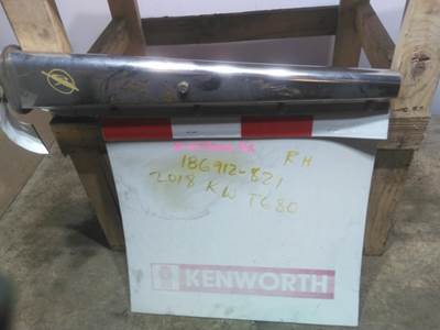 Kenworth T680 Right Mud Flap Hanger