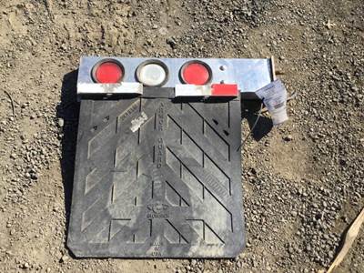 Kenworth T800 Right Mud Flap Hanger