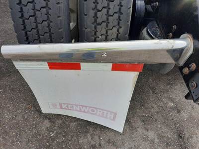 Kenworth T880 Mud Flap Hanger