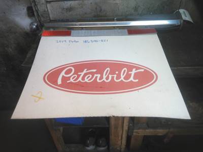 Peterbilt 579 Left Mud Flap Hanger