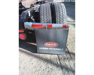Peterbilt 579 Right Mud Flap Hanger